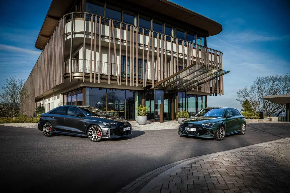Audi RS3 Competition Limited: il canto del cigno del cinque cilindri vale davvero €106.700? (VIDEO) (22)