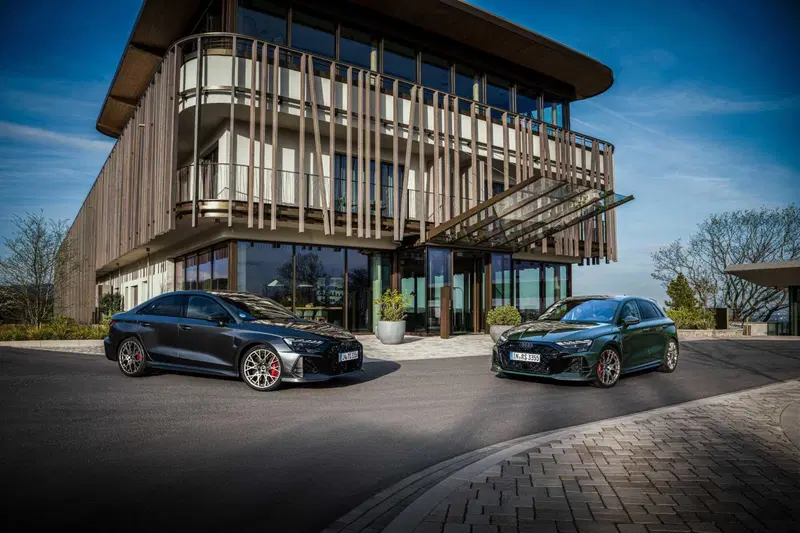 Audi RS3 Competition Limited: il canto del cigno del cinque cilindri vale davvero &euro;106.700? (VIDEO)