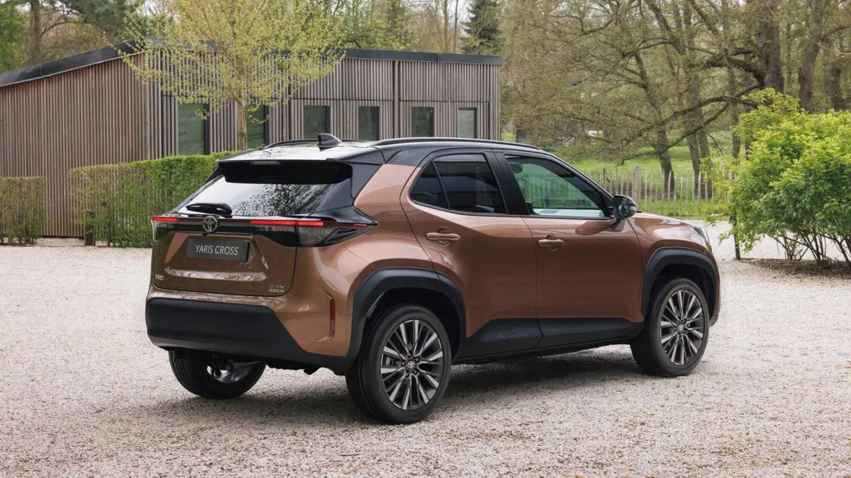 Toyota Yaris Cross (2021-->>) (3)