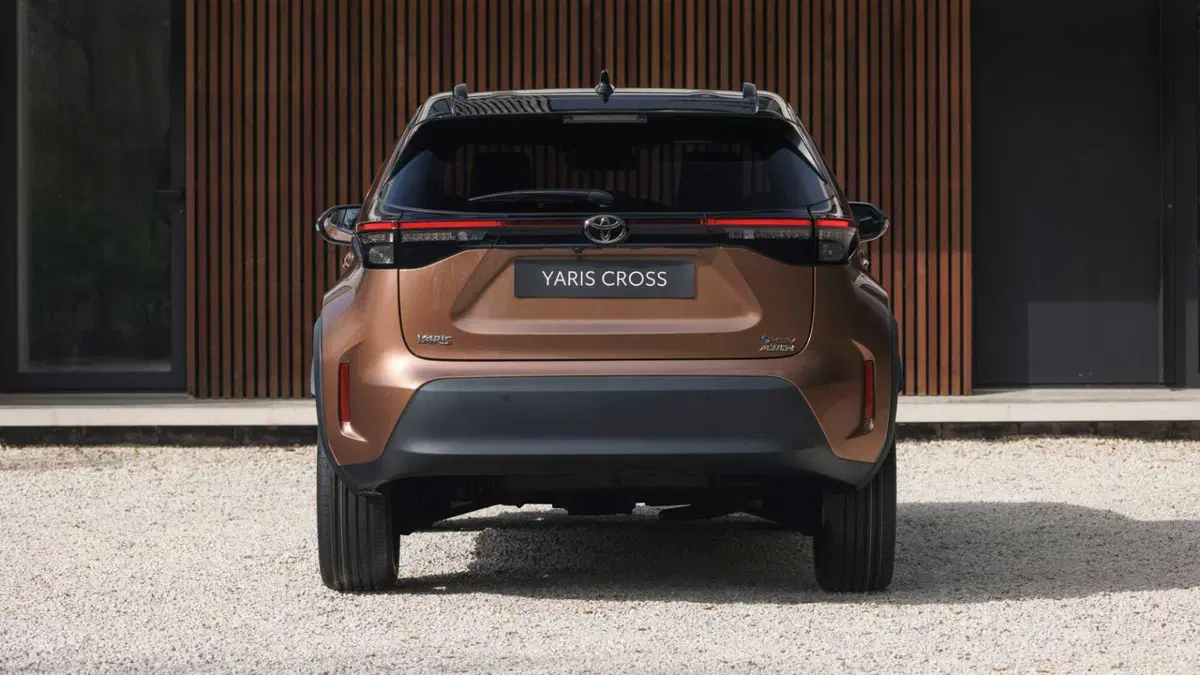 Toyota Yaris Cross (2021-->>) (4)