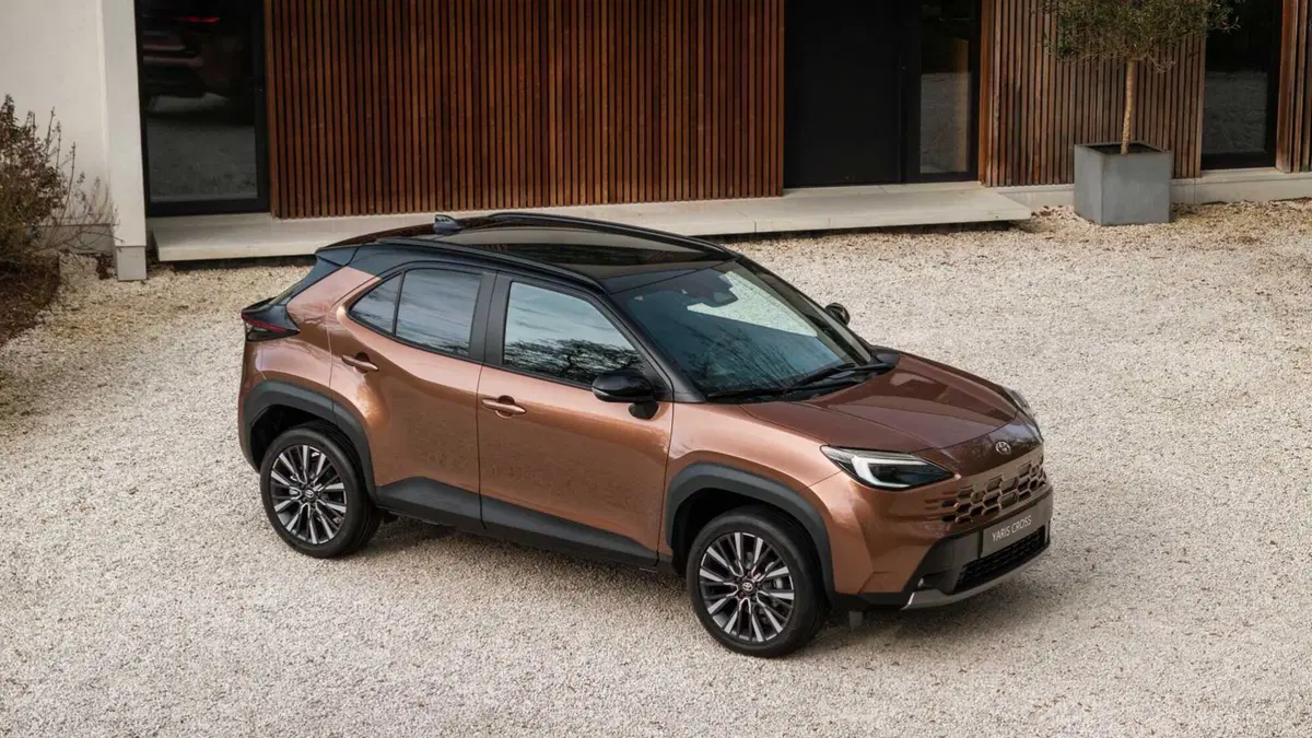Toyota Yaris Cross (2021-->>) (2)