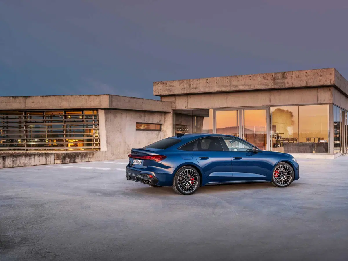 Audi S5 2026: 367 CV, V6 e trazione Quattro. E se non costasse poi così tanto? (VIDEO) (7)
