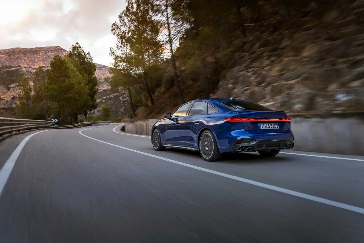 Audi S5 2026: 367 CV, V6 e trazione Quattro. E se non costasse poi così tanto? (VIDEO) (13)