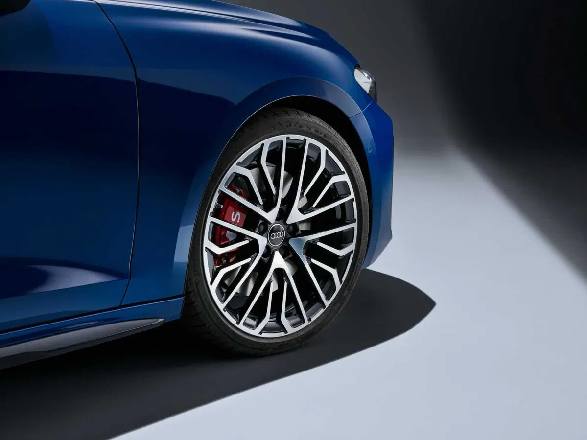 Audi S5 2026: 367 CV, V6 e trazione Quattro. E se non costasse poi così tanto? (VIDEO) (24)