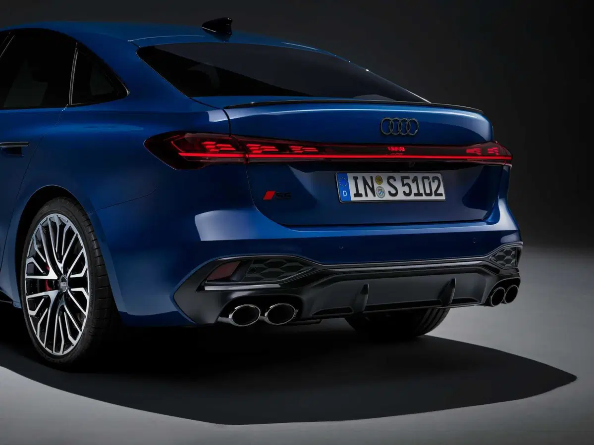 Audi S5 2026: 367 CV, V6 e trazione Quattro. E se non costasse poi così tanto? (VIDEO) (25)