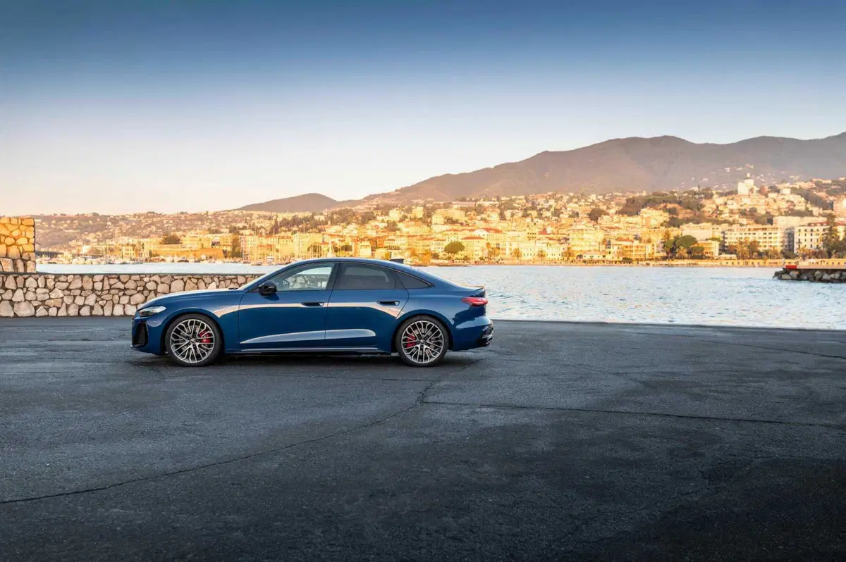 Audi S5 2026: 367 CV, V6 e trazione Quattro. E se non costasse poi così tanto? (VIDEO) (48)