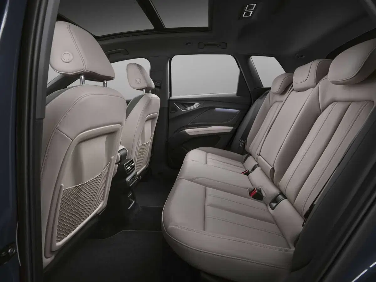 Audi Q4 e-tron, l'aggiornamento la trasforma: 592 km di autonomia e ricarica bidirezionale (21)
