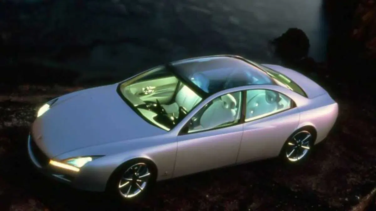 Pininfarina Nautilus, quando una Peugeot 605 divenne la berlina più visionaria degli anni Novanta
