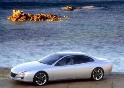 Pininfarina Nautilus, quando una Peugeot 605 divenne la berlina più visionaria degli anni Novanta