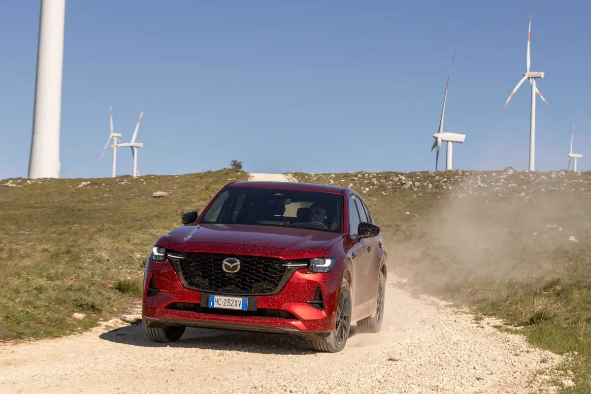 Mazda CX-60 2026: può un SUV farti davvero godere alla guida? La risposta è sì, e ora va ancora meglio (7)