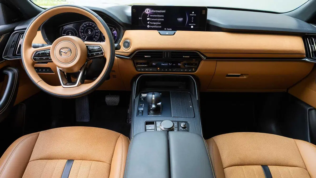 Mazda CX-60 2026: può un SUV farti davvero godere alla guida? La risposta è sì, e ora va ancora meglio (4)