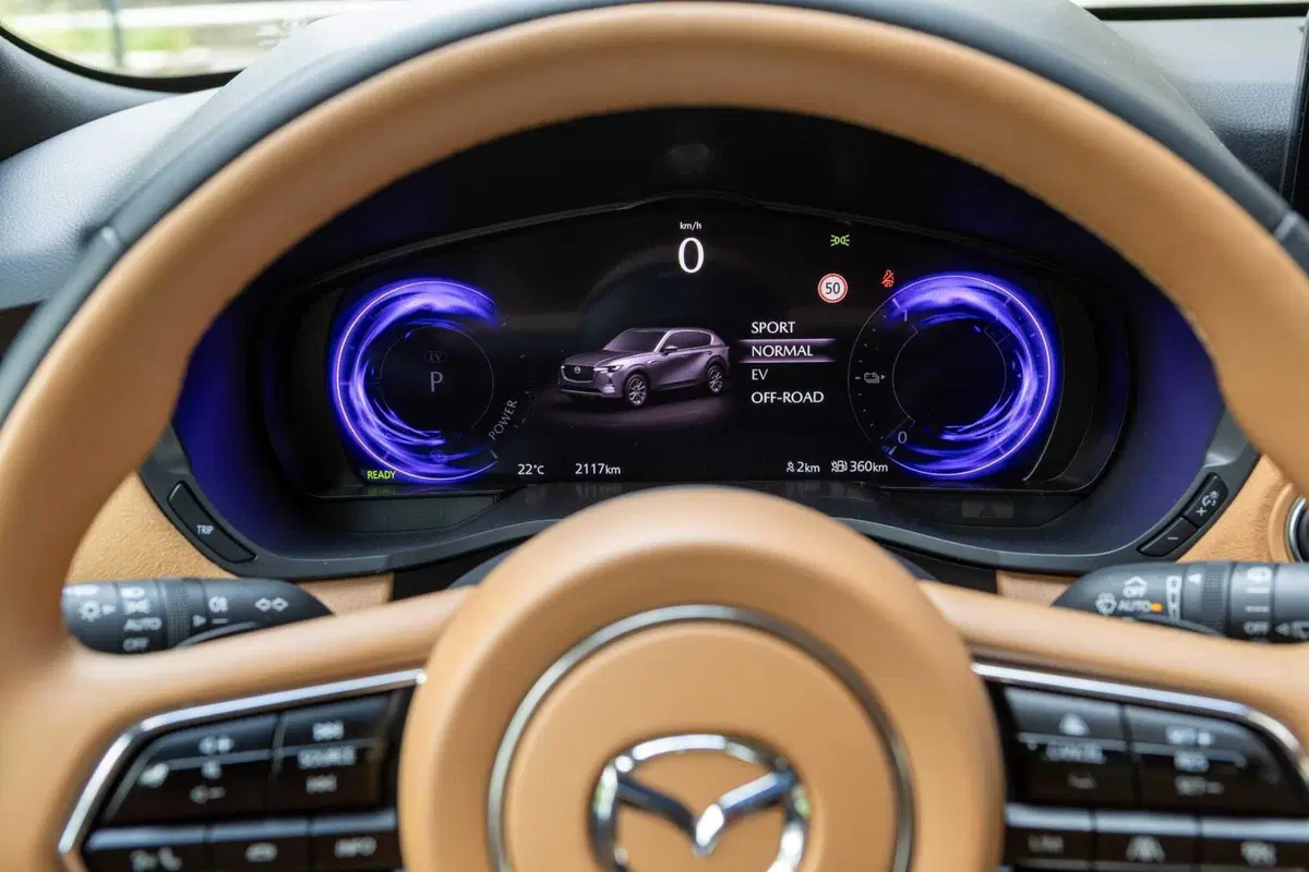 Mazda CX-60 2026: può un SUV farti davvero godere alla guida? La risposta è sì, e ora va ancora meglio (12)