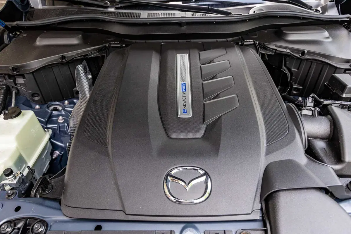 Mazda CX-60 2026: può un SUV farti davvero godere alla guida? La risposta è sì, e ora va ancora meglio (24)