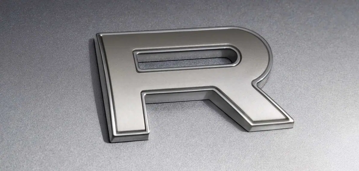 Range Rover SV Ultra, il SUV più lussuoso di sempre porta in auto una tecnologia audio mai vista prima (7)