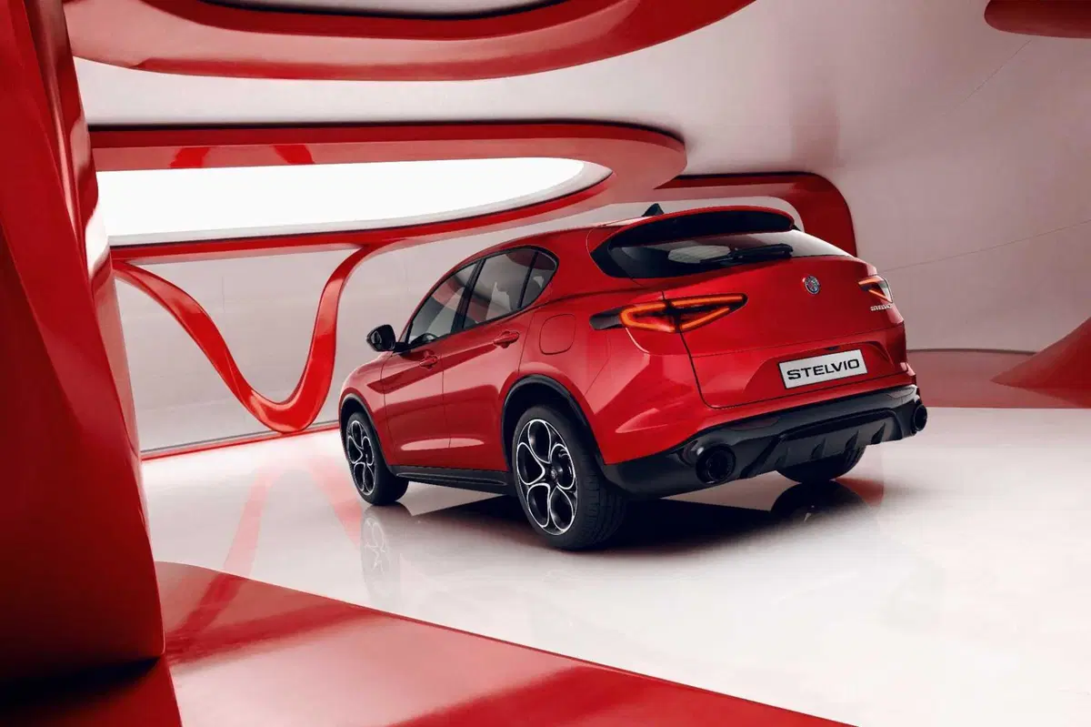 Alfa Romeo Giulia e Stelvio: arriva il Pack Performance, ecco come cambiano (12)