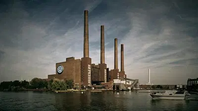 Volkswagen stringe le viti sui benefit aziendali: i dipendenti dovranno passare all'elettrico
