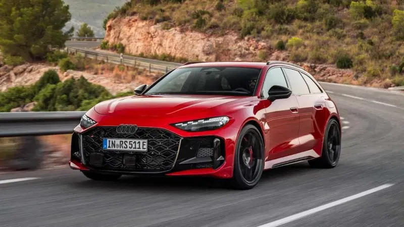 Audi RS5 2026: 639 CV, 2.355 kg e un V6 biturbo che non chiede scusa, ecco come va [VIDEO]