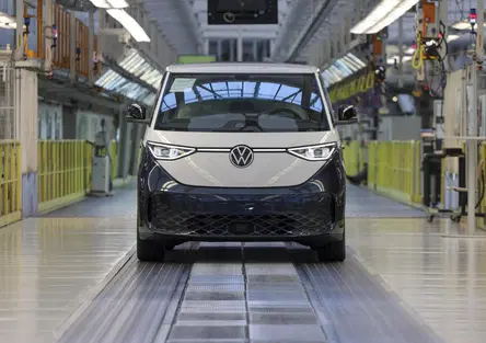 Volkswagen, primo trimestre 2026 in calo, il CEO Blume: Guerre, dazi, tensioni geopolitiche e regolamentazioni più severe stanno creando grossi ostacoli