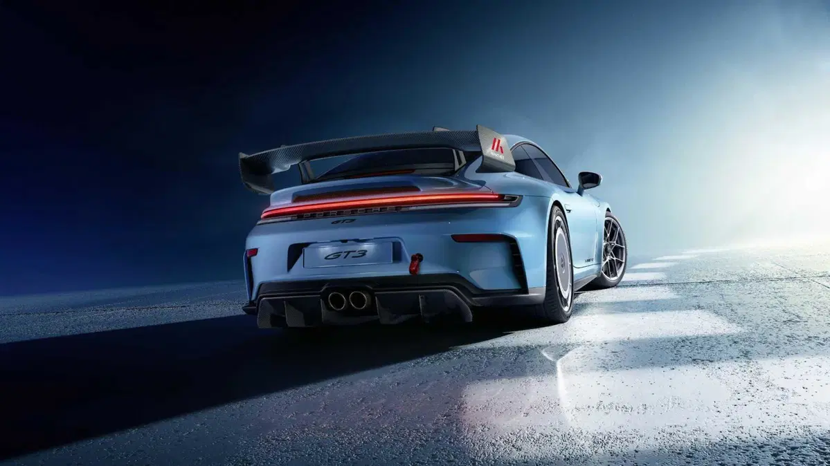 Porsche 911 GT3 con Manthey Kit, Güven sfiora il tempo della RS al Nürburgring: cinesi staccati di 14 secondi (3)