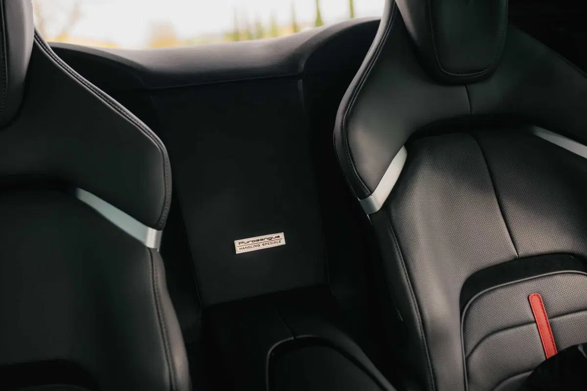 Ferrari Purosangue Handling Speciale: la quattro porte di Maranello tira fuori gli artigli (9)