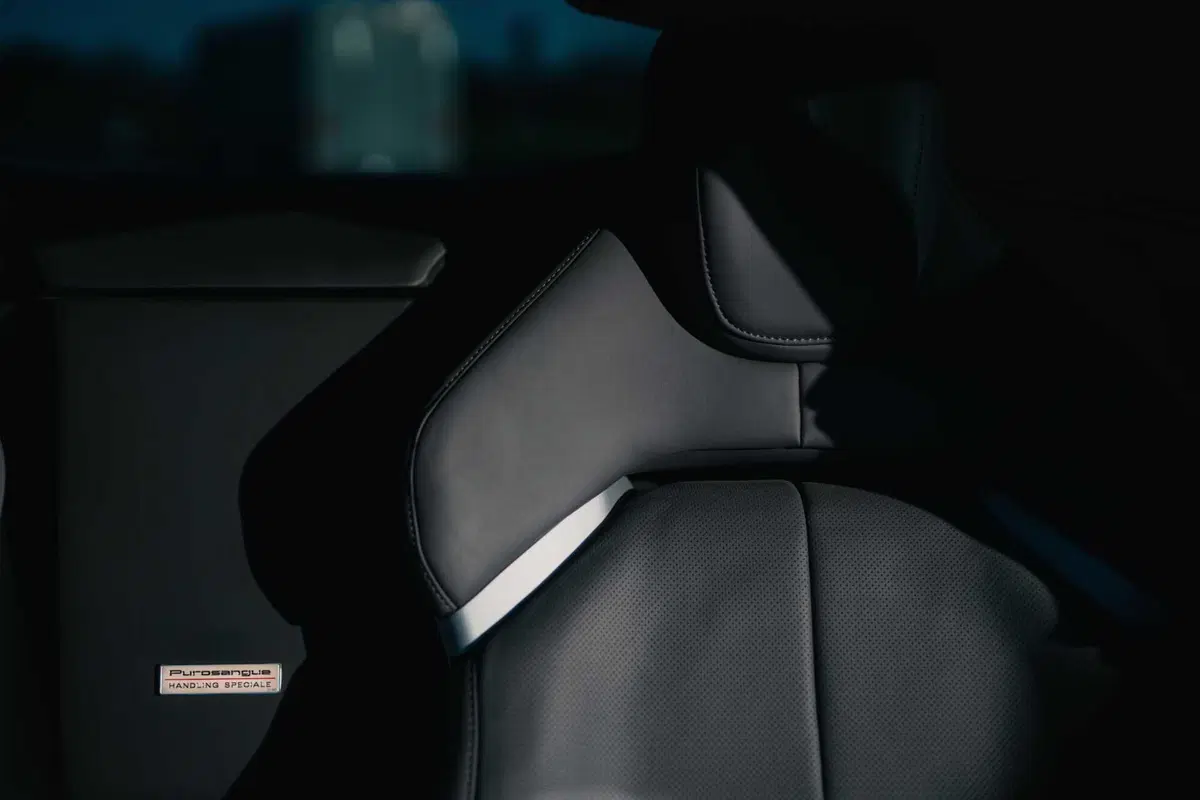 Ferrari Purosangue Handling Speciale: la quattro porte di Maranello tira fuori gli artigli (19)