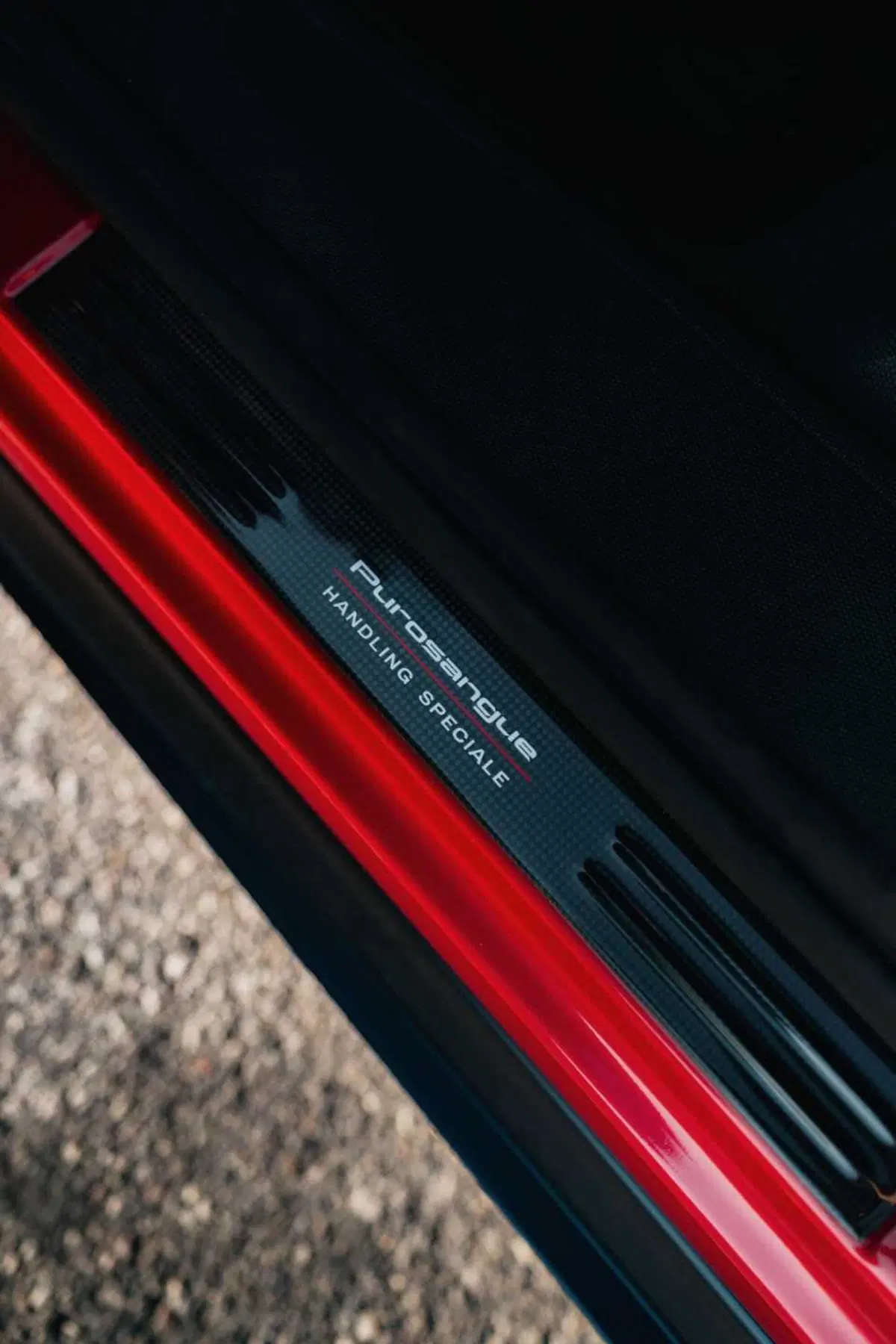 Ferrari Purosangue Handling Speciale: la quattro porte di Maranello tira fuori gli artigli (21)