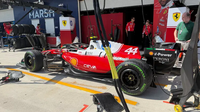 "&Egrave; una macchina tutta nuova": Vasseur cala l&rsquo;asso a Miami e la Ferrari SF-26 spaventa i rivali. Ecco tutte le novit&agrave;