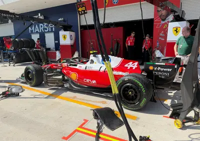 È una macchina tutta nuova: Vasseur cala l’asso a Miami e la Ferrari SF-26 spaventa i rivali. Ecco tutte le novità