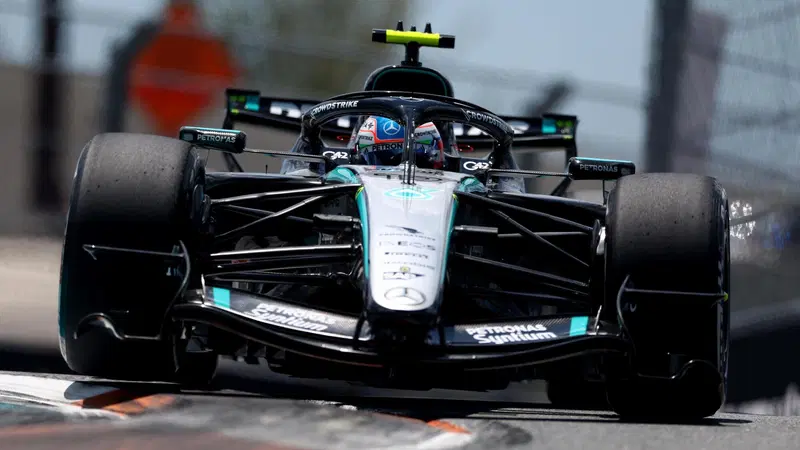 F1. Sulle orme di Senna e Schumacher: Kimi Antonelli &egrave; una furia a Miami, terza pole di fila davanti a Verstappen e Leclerc! 