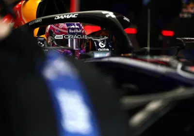 È la luce in fondo al tunnel: Verstappen ritrova la sua Red Bull e lancia la sfida ad Antonelli