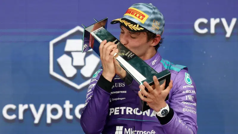 F1. Il segreto di Kimi Antonelli che George Russell non riesce a emulare: cos&igrave; ha sbancato Miami