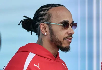 F1, Hamilton scuote la Ferrari a Miami: "Auto da titolo, ma serve il motore". &Egrave; lui l'unica voce fuori dal coro?
