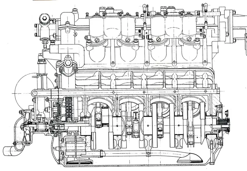 In questa sezione longitudinale del V8 Lancia si pu&ograve; notare come i quattro perni di manovella siano disposti su due piani a 90&deg; tra loro. Il comando della distribuzione &egrave; affidato a due catene a rulli duplex collocate anteriormente