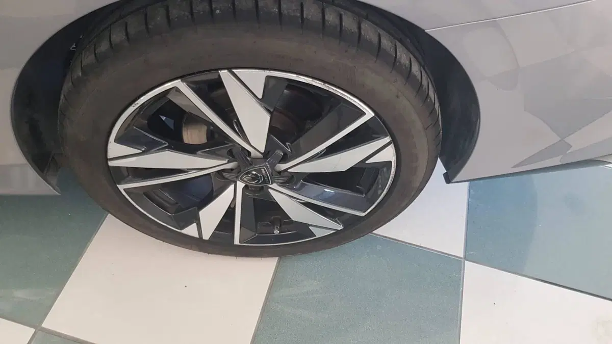 Peugeot 308 SW usata a Barletta-Andria-Trani (6)