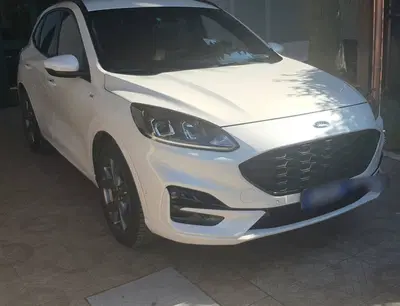 Ford Kuga 1.5 EcoBlue 120 CV 2WD ST-Line Design del 2022 usata a Trinitapoli