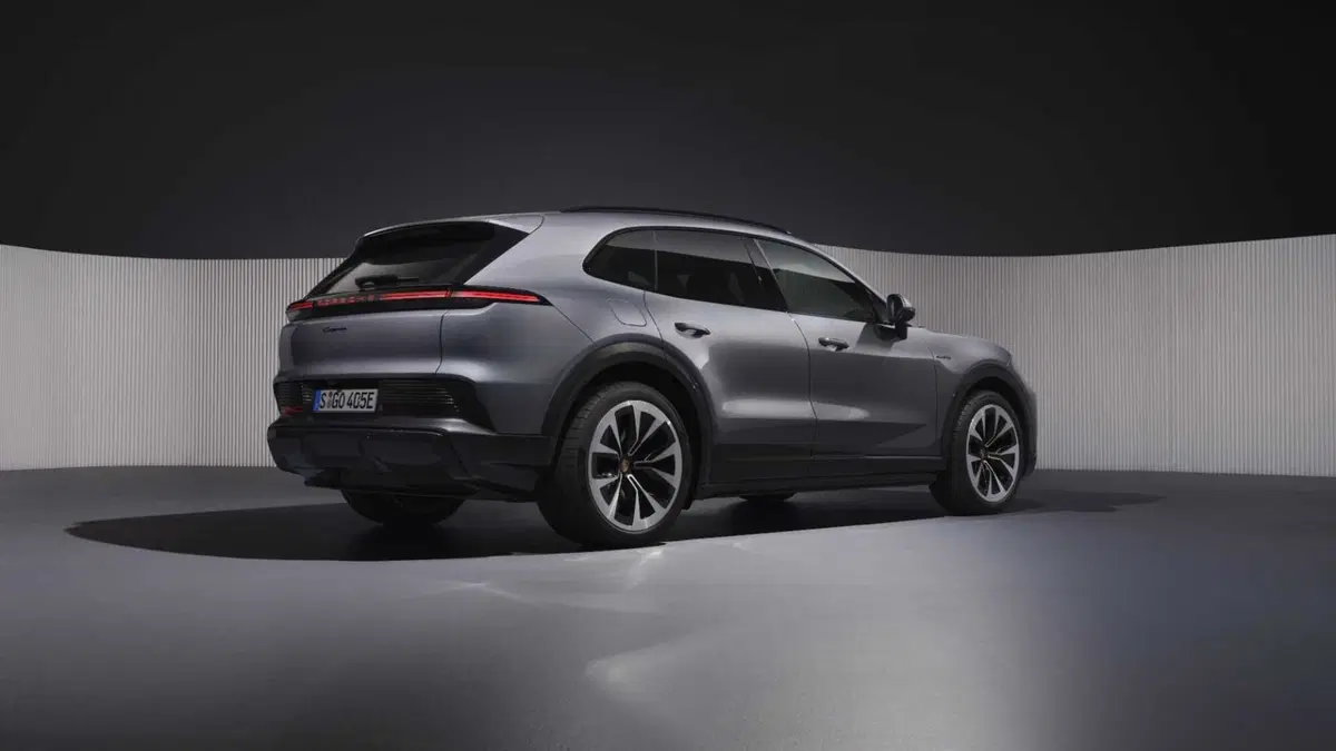 Porsche Cayenne (4)