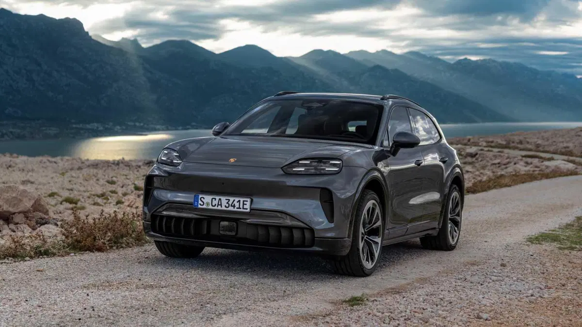 Porsche Cayenne (5)