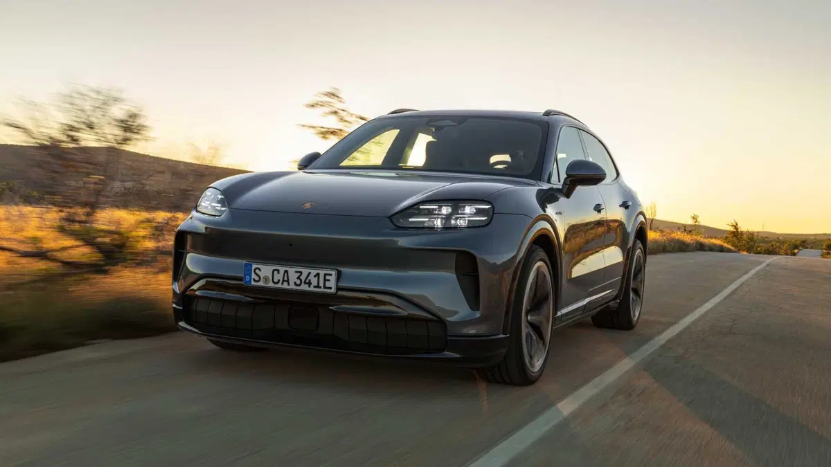 Porsche Cayenne (8)