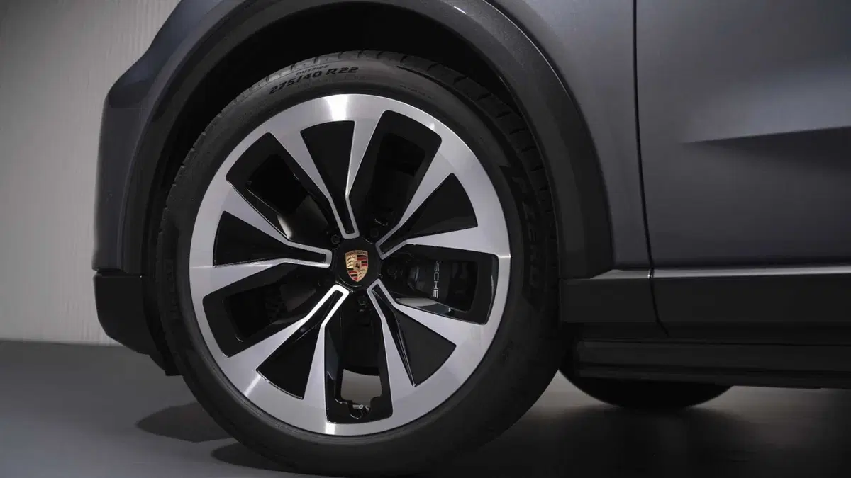 Porsche Cayenne (15)