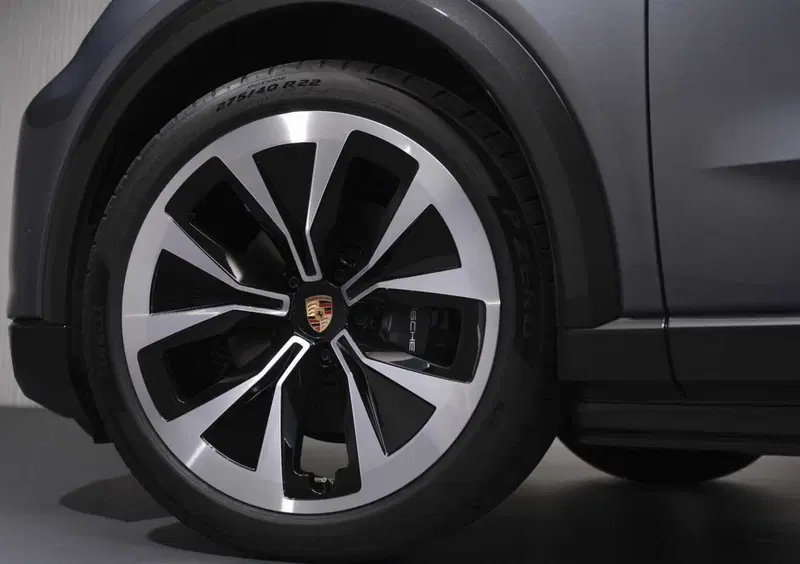 Porsche Cayenne (15)