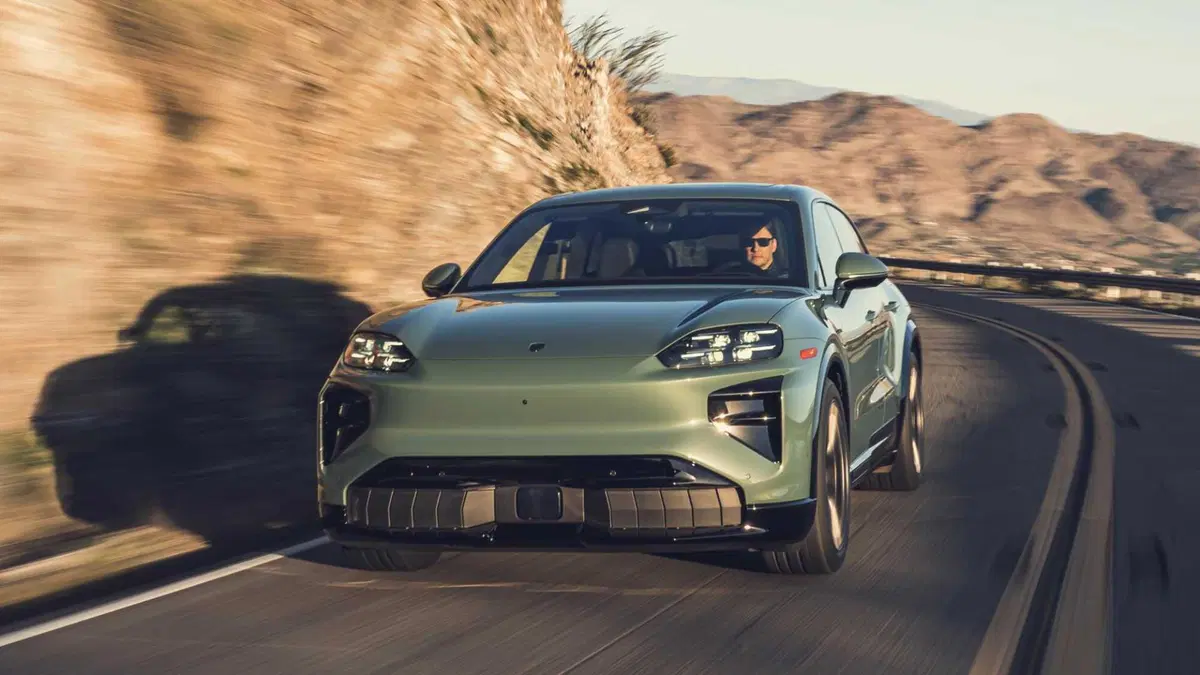 Porsche Cayenne turbo electric 5p.ti (3)