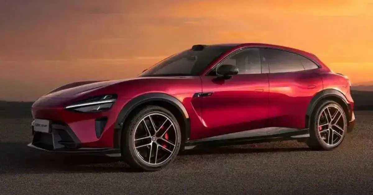 Xiaomi YU7 GT, 990 CV in fila in fabbrica: il crossover che sfida la Ferrari Purosangue