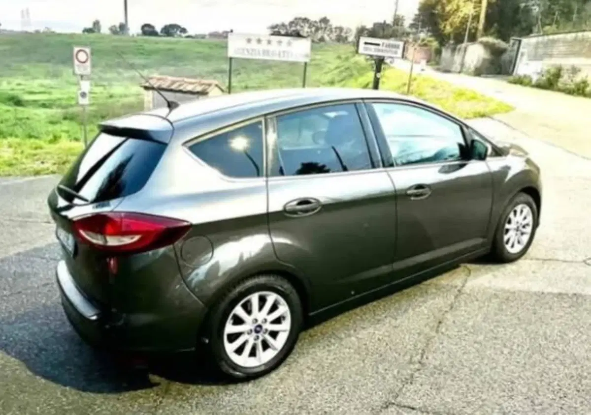 Ford C-Max usata a Roma