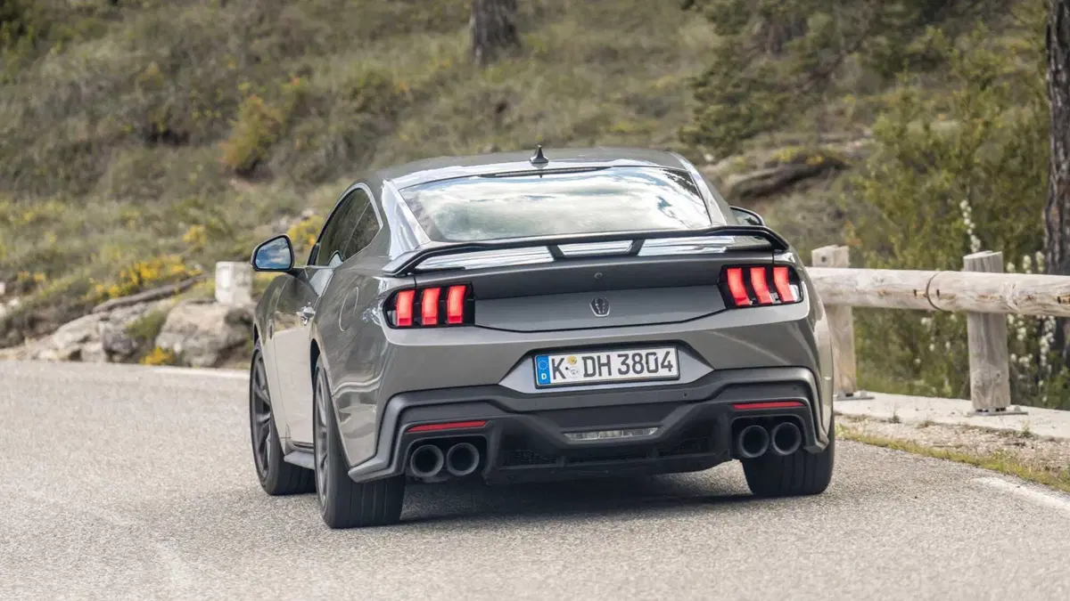 Ford Mustang Coupé 5.0 V8 GT 446cv auto (7)