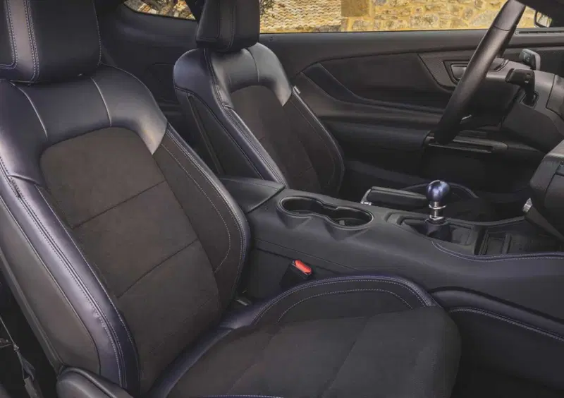 Ford Mustang Coupé (2023-->>) (11)
