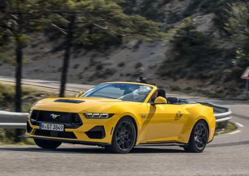 Ford Mustang Cabrio (3)