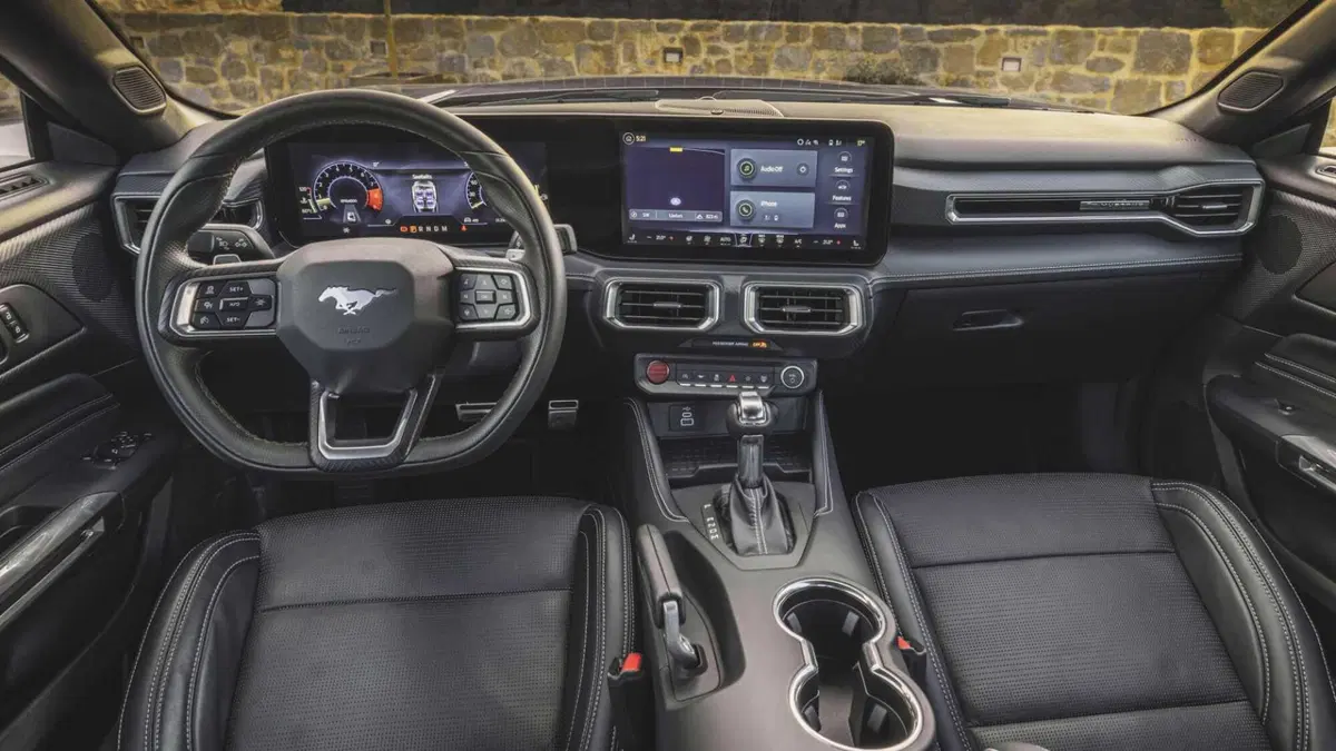 Ford Mustang Cabrio (10)