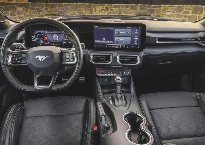 Ford Mustang Cabrio (10)