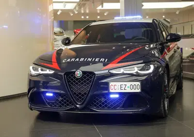 Alfa Romeo e Carabinieri, 75 anni insieme: il libro che racconta l'Italia a bordo della Gazzella