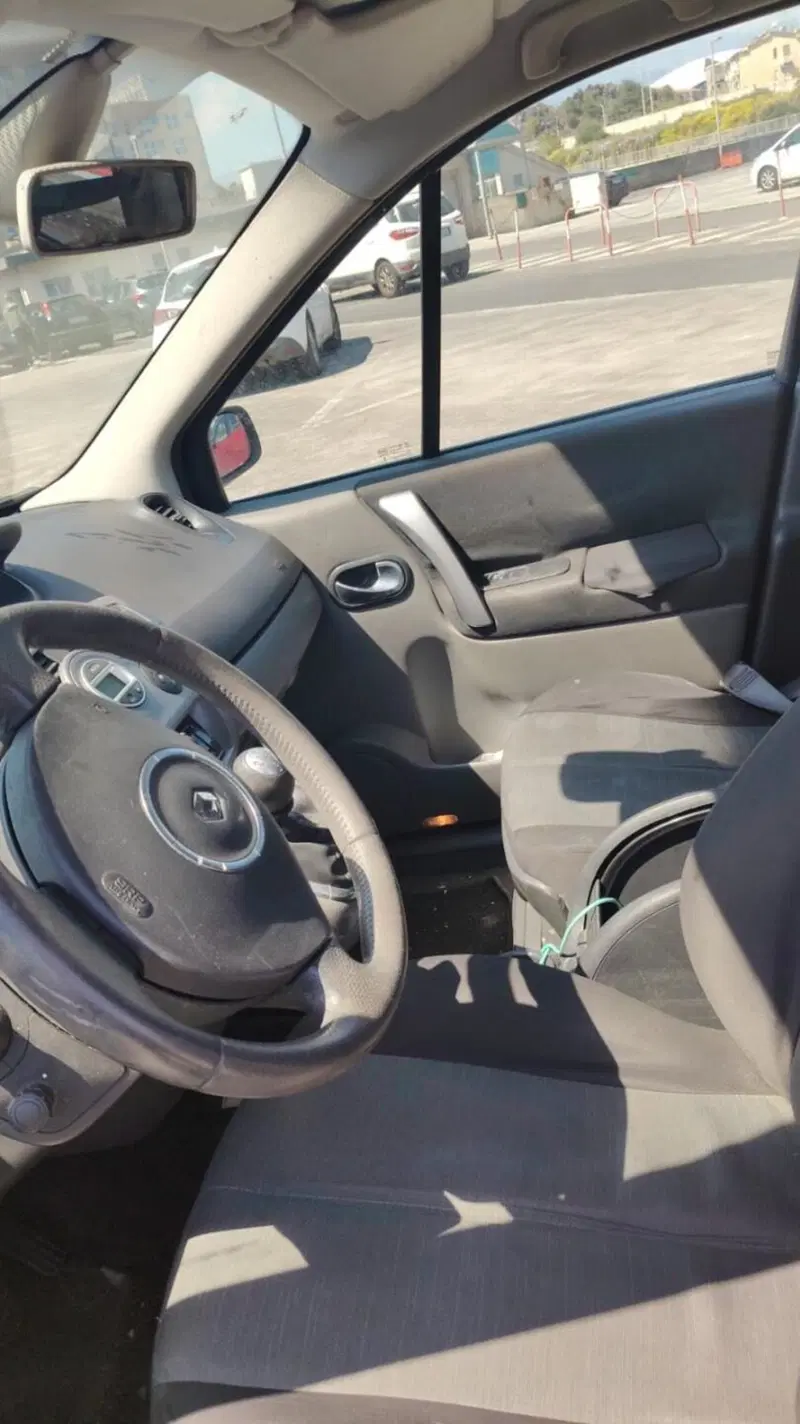 Renault Scenic E-Tech Electric usata a Catania (2)